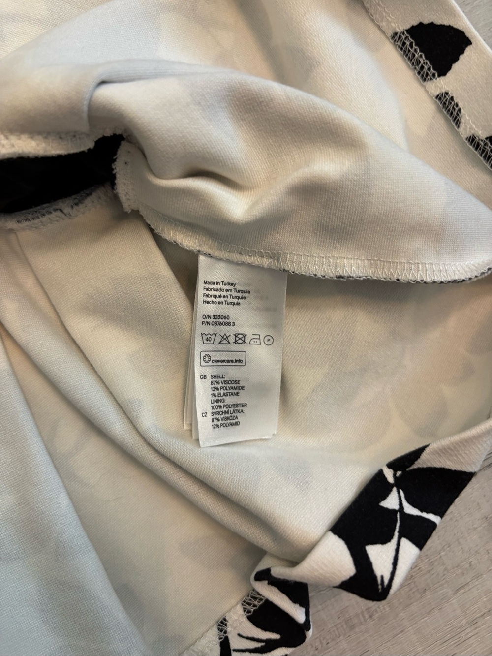 H&M Black & Cream Floral Peplum Camisole - Picture 8 of 11